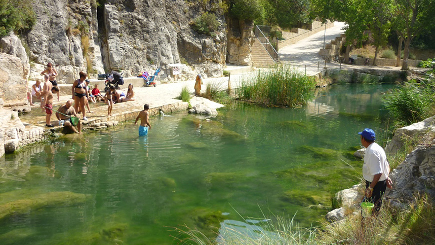 Free hot springs in Spain