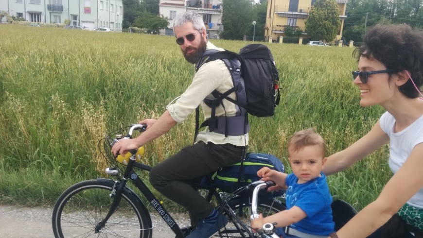  Roberto, Maddalena and Sebastiano during their bike tour with Davide