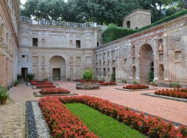 Villa Imperiale: one of the most beautiful parks of Italy